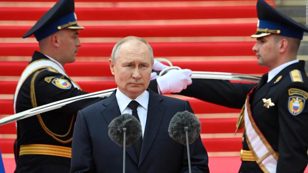 Una mirada retrospectiva al ascenso de Putin al poder en Rusia