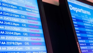 Más de 1.700 vuelos fueron retrasados ​​ocancelados en EE.UU. este martes
