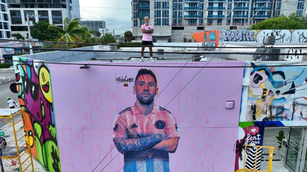 Mira el mural de Messi haciendo olas en Miami