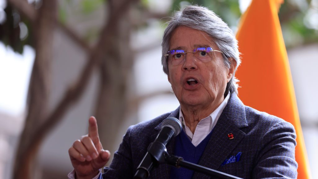El presidente de Ecuador, Guillermo Lasso, anuncia que no se presentará por un nuevo mandato a la presidencia en las próximas elecciones el 2 de junio de 2023, en Quito, Ecuador. (Crédito: Agencia Press South/Getty Images)