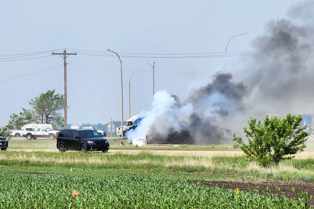 Accidente en Manitoba, Canadá, deja al menos 15 personas muertas (Crédito: NIRMESH VADERA/AFP vía Getty Images)