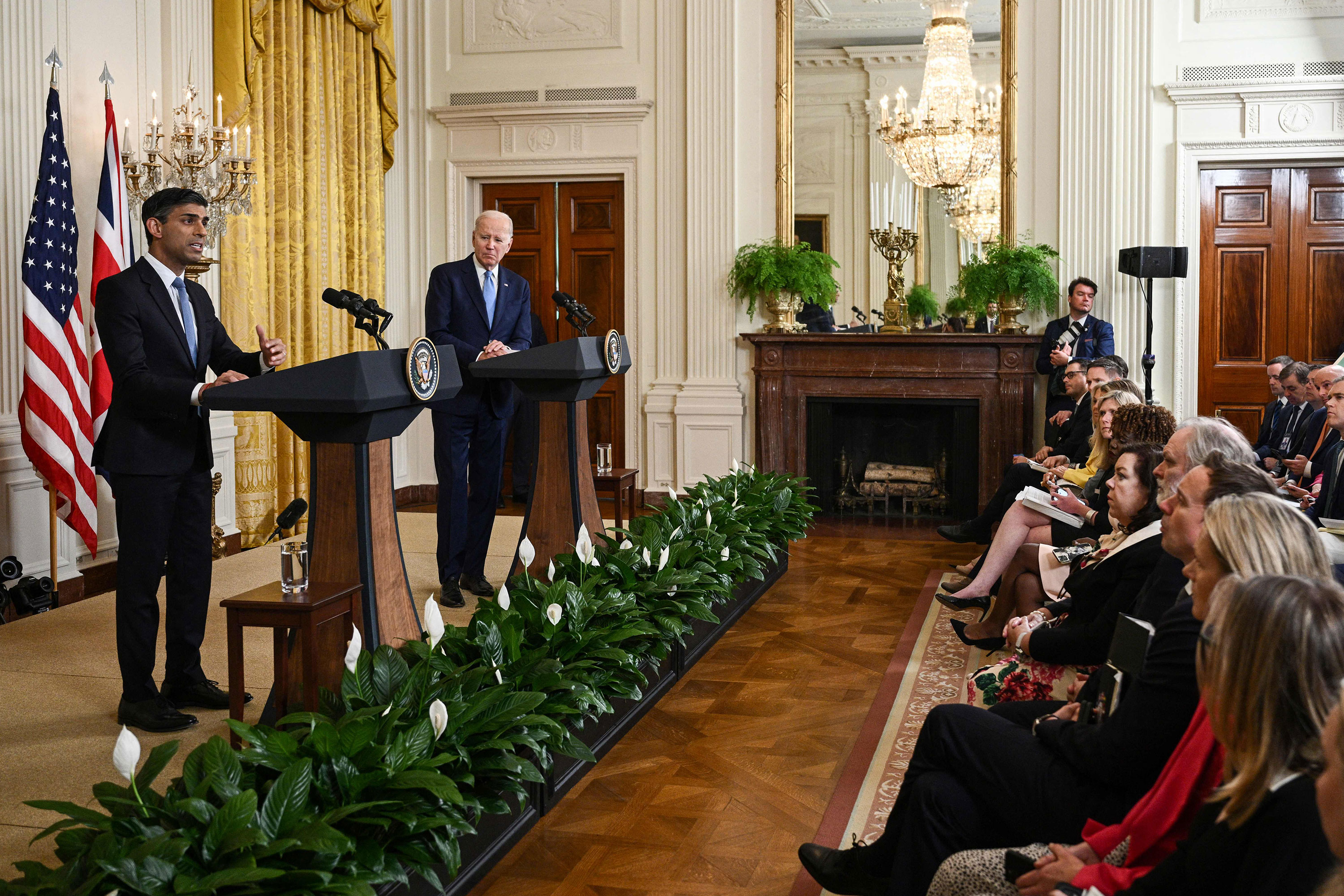 El primer ministro británico Rishi Sunak y el presidente de EE.UU., Joe Biden, durante una conferencia de prensa conjunta en la Casa Blanca, en la ciudad de Washington, el 8 de junio de 2023. (Crédito: Brendan Smialowski/AFP/Getty Images)