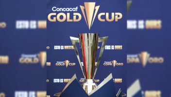 El trofeo de la Copa Oro 2023 en el SoFi Stadium, el 14 de abril de 2023 en Inglewood, California. (Foto: Meg Oliphant/Getty Images)