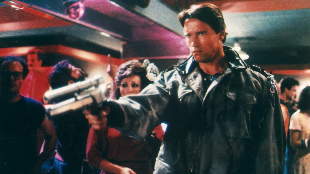 Arnold Schwarzenegger en "Terminator" (1984).(Crédito: Moviestore/Shutterstock)