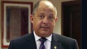 Expresidente de Costa Rica niega acusación por Bancrédito