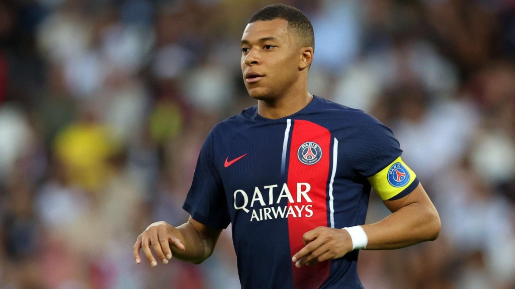 This is how Mbappé spends his holidays in Cameroon