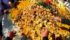 Bolivia asegura que cocinó el fricasé más grande del mundo
