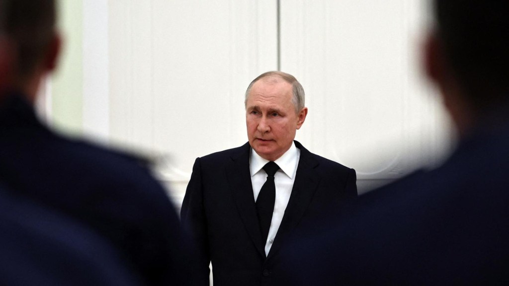 Putin asegura que "¡Wagner PMC no existe!"