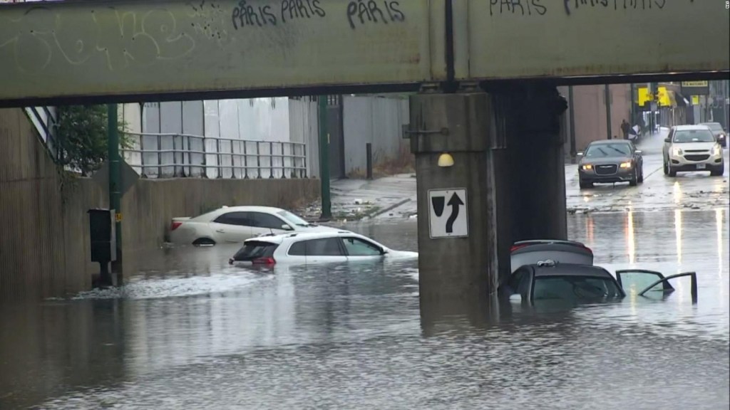 Images of the severe flooding in Chicago