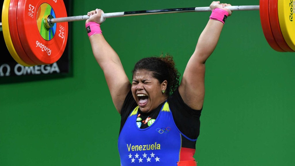 Yaniuska Espinosa, mother and victorious athlete