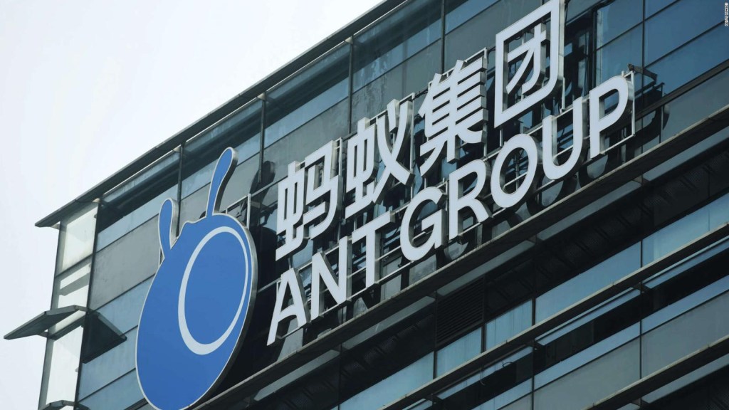 El valor de la compañía de Ant Group cae un 75%