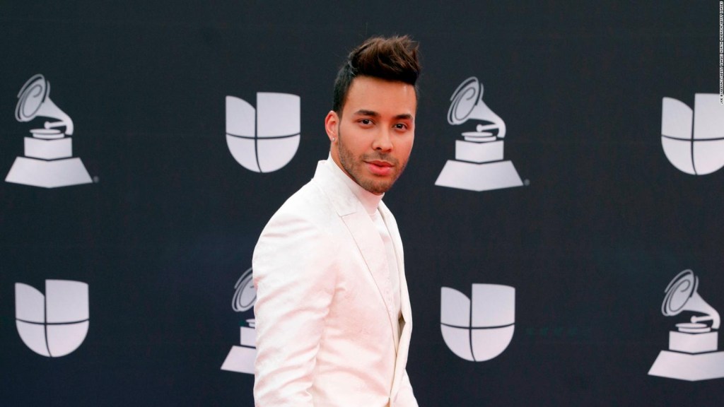 Prince Royce shows off his new look