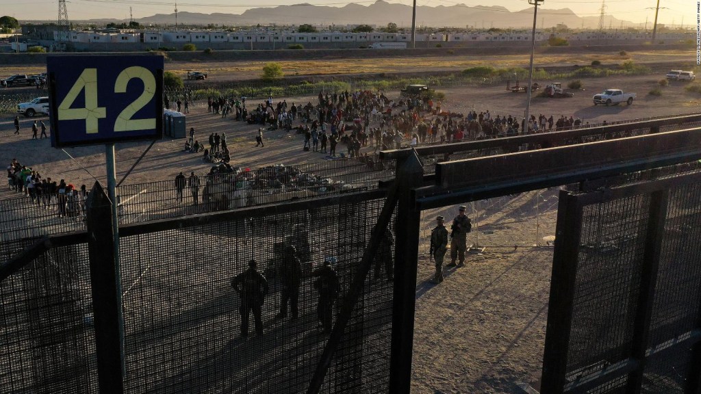 5 Cosas: Retienen a migrantes por más de 72 horas