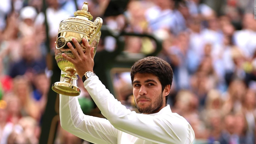 Alcaraz, campeón de Wimbledon venció a Djokovic en 5 sets
