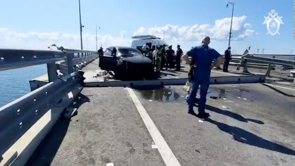 ¿Por qué es tan importante el bombardeo del puente de Crimea?