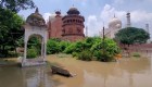 Inundaciones en la India afectan al Taj Mahal