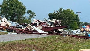 Destrucción por un tornado en Missouri