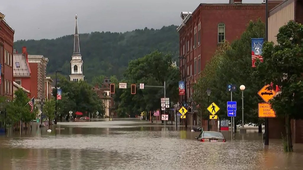 Calles inundadas en Montpelier, Vermont. (Foto: CNN)