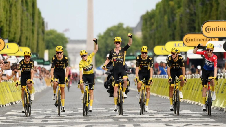 Jonas Vingegaard ganó su segundo título del Tour de Francia. (Foto: David Ramos/Getty Images)