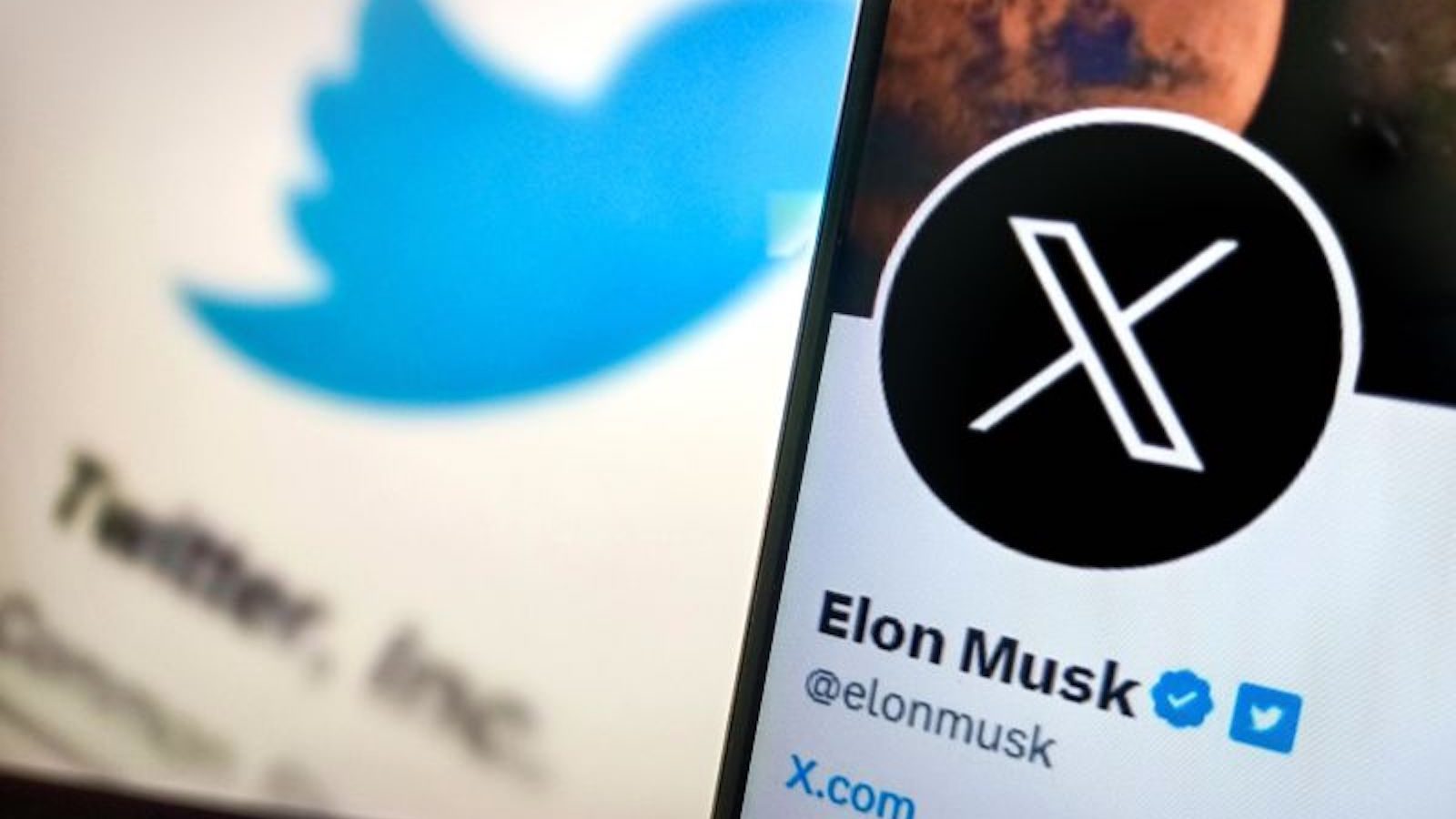 Elon Musk renamed Twitter to “X”
