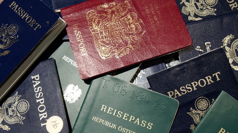 Questi sono i 10 passaporti più validi al mondo per viaggiare nel 2023