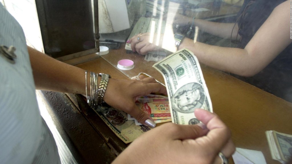 Cuba restringe las transacciones en efectivo