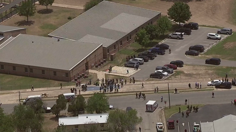 La Policía arresta al primo del atacante de Uvalde por amenazar una escuela