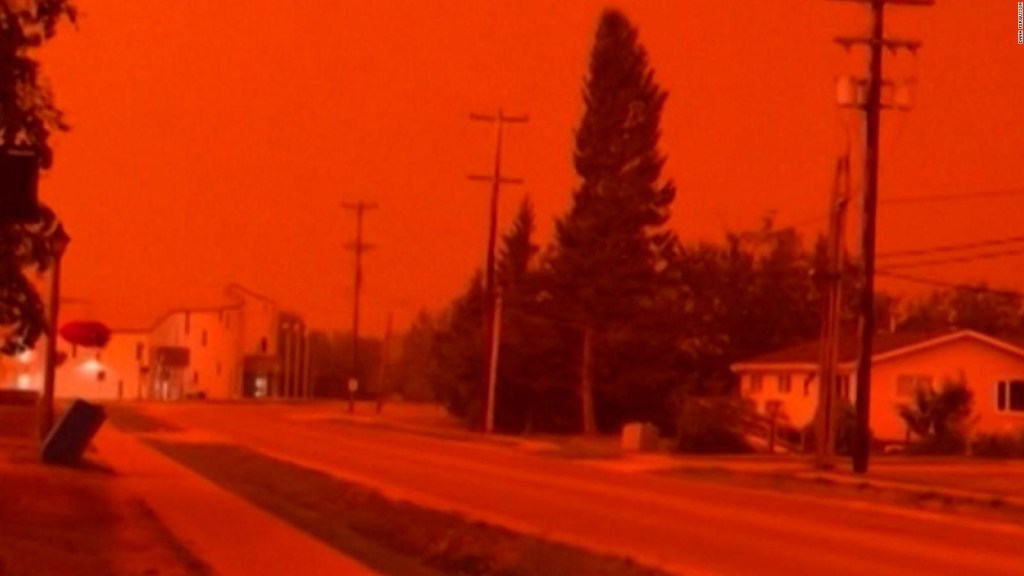Incendios en Canadá dejan el cielo color rojo