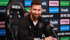 Lionel Messi, sin problemas con el césped sintético