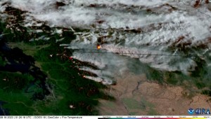 Así se ven los incendios en EE. UU. y Canadá desde el espacio