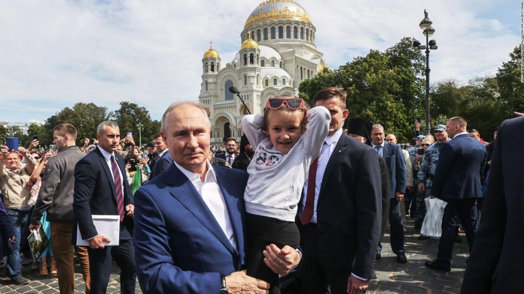 Hay un cambio notable en el comportamiento público de Putin. Mira por qué