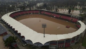 Así quedó el Estadio Fiscal de Talca tras las intensas lluvias en Chile
