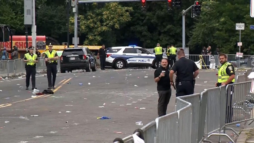 Siete heridos deja un tiroteo durante desfile en Boston