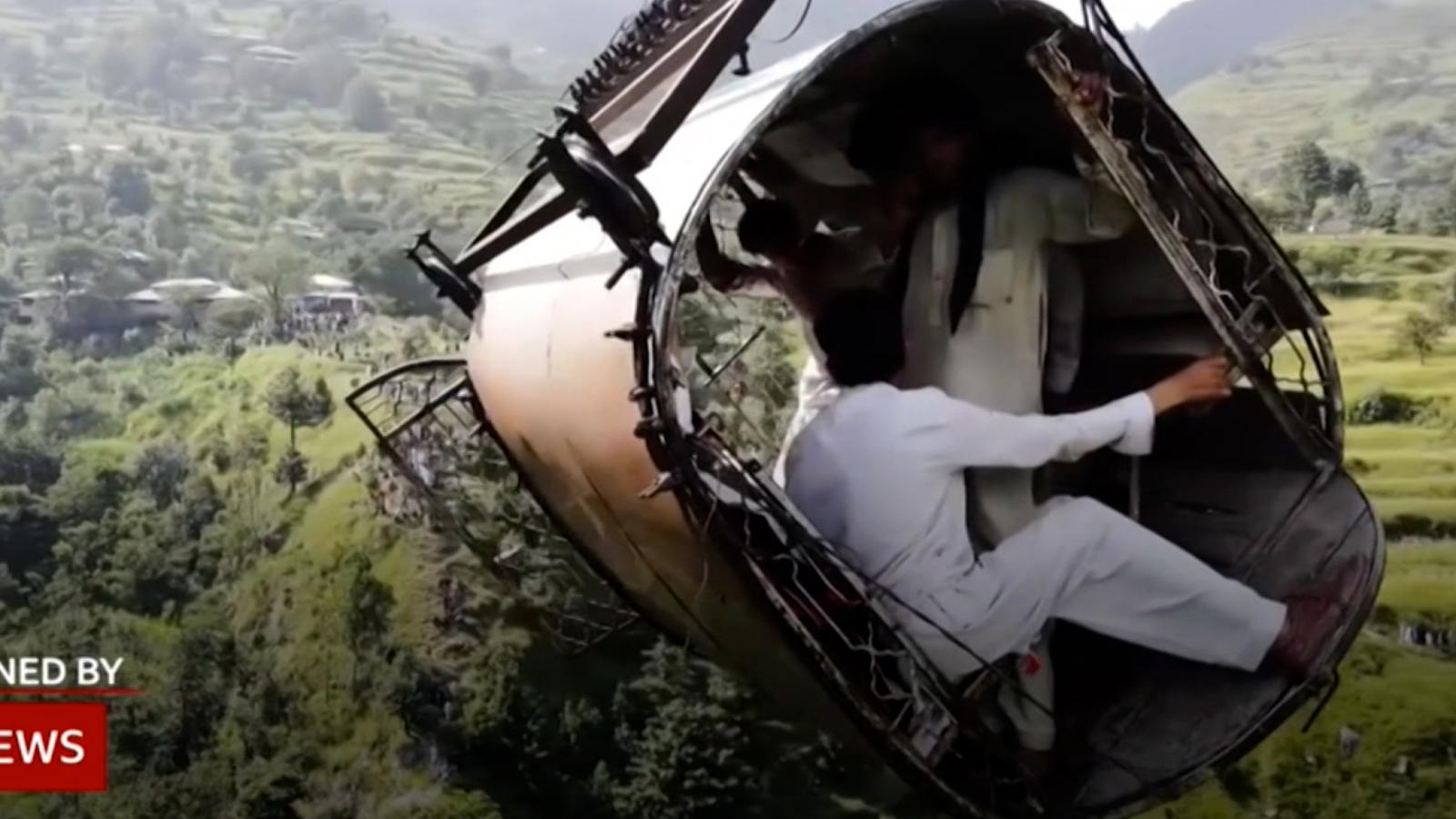 Nuevo vídeo muestra la terrible experiencia en un teleférico en Pakistán