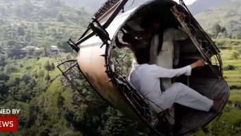 Terrible experiencia en un teleférico, a más de 270 metros de altura