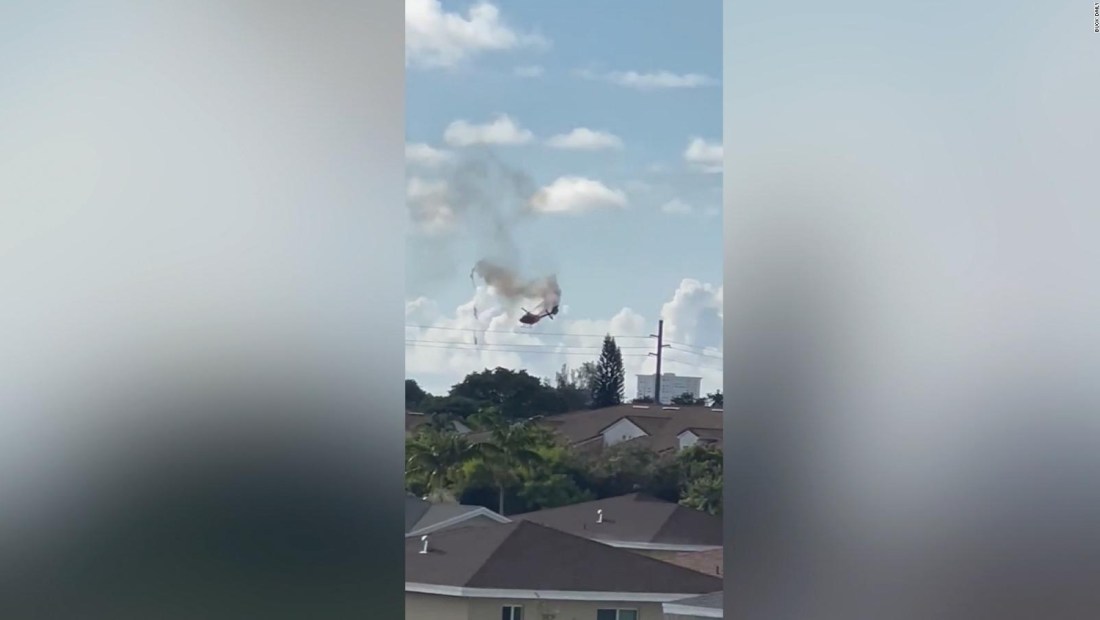 Helicóptero deja dos muertos y dos heridos al caer sobre edifico en Florida