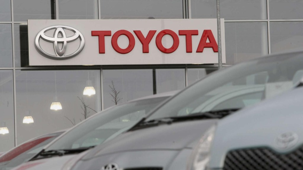 Toyota suspende temporalmente sus operaciones en Japón