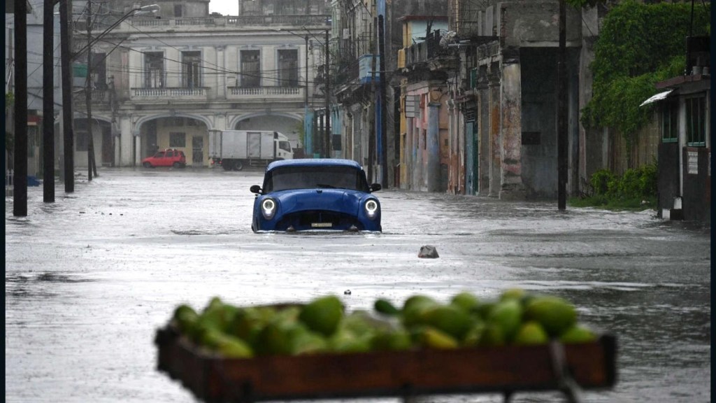 Las imágenes más impresionantes del impacto de la tormenta Idalia en Cuba