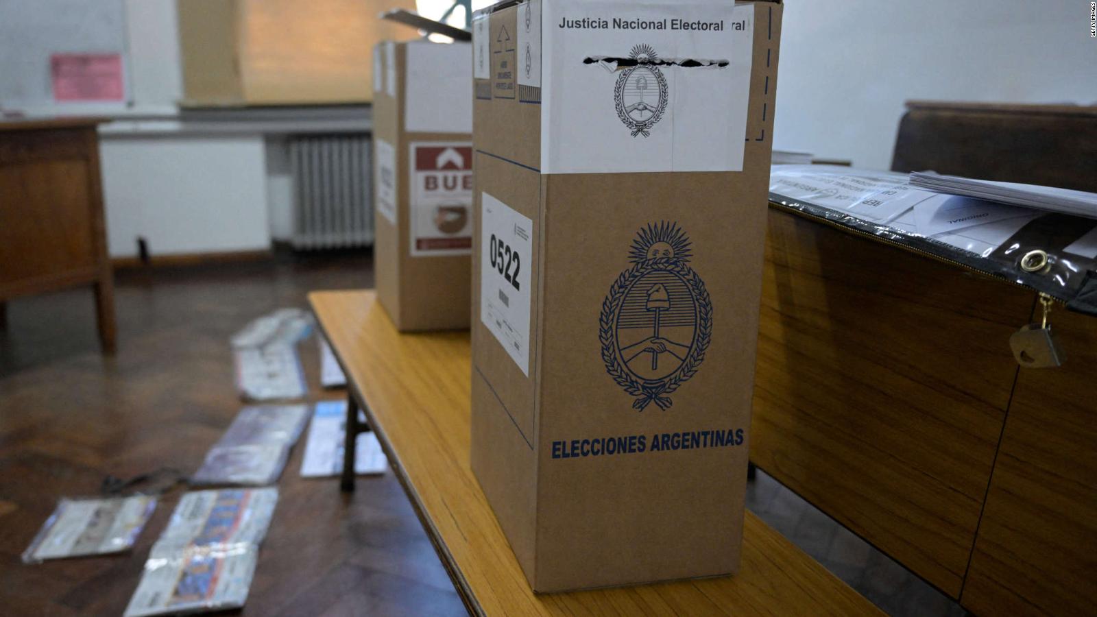 Who is the most likely candidate to win the presidential elections in Argentina?  That’s what the polls say