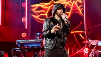 Eminem actúa en el escenario durante la 37ª Ceremonia Anual de Inducción al Salón de la Fama del Rock and Roll en el Microsoft Theater, el 5 de noviembre de 2022 en Los Ángeles, California. (Foto: Theo Wargo/Getty Images para el Salón de la Fama del Rock and Roll)
