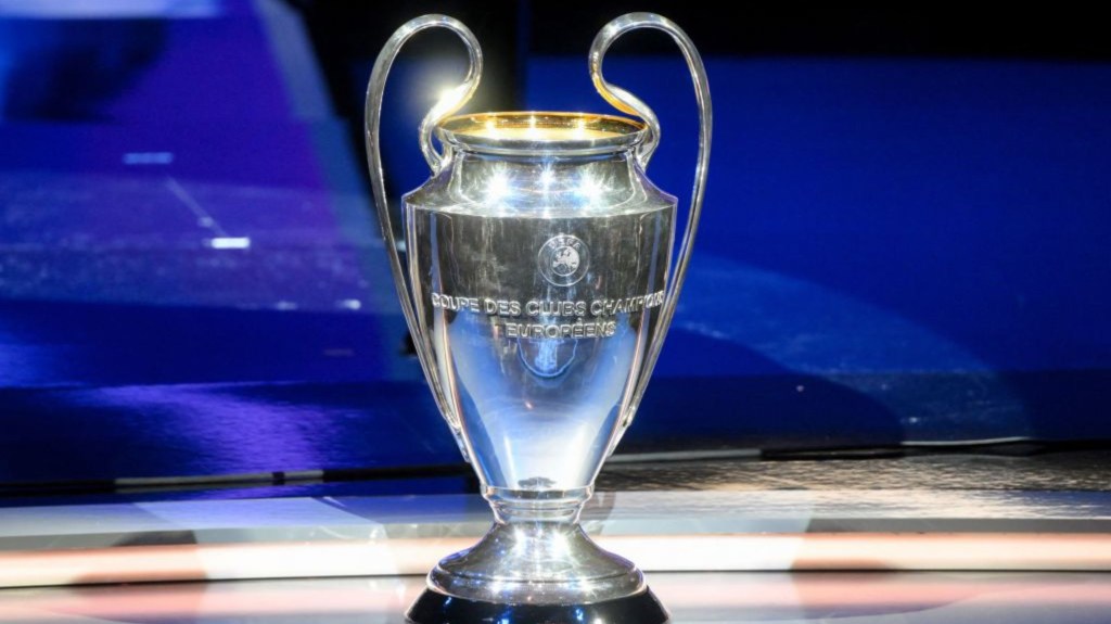 Esta fotografía muestra el trofeo antes del sorteo de la Champions League 2023-2024 en el Foro Grimaldi, en el Principado de Mónaco, el 31 de agosto de 2023. (Foto: NICOLAS TUCAT/AFP vía Getty Images)
