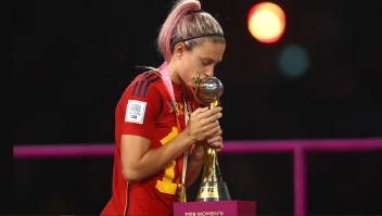 Alexia Putellas, campeona con España, pidió a la FIFA que preste atención a los problemas del fútbol femenino.
