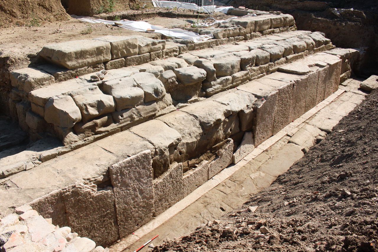 El descubrimiento del templo ha brindado a los arqueólogos "la oportunidad de comprender qué reliquias y monumentos únicos pueden encontrarse bajo tierra" en Sarsina, afirmó Romina Pirraglia. (MiBac)