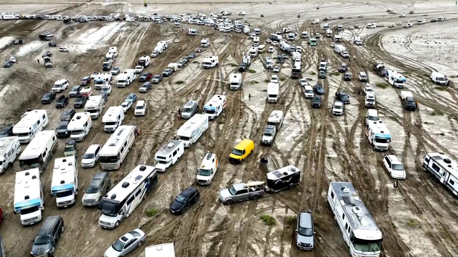 Miles de personas varadas en el Burning Man por las lluvias en el