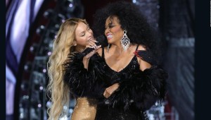 Diana Ross sorprende a Beyoncé con una serenata de cumpleaños
