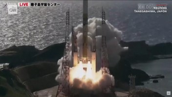 Japón lanza un módulo de aterrizaje lunar y un satélite de rayos X
