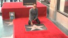 Marc Anthony dedica su estrella en Hollywood a su familia