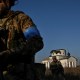 Soldados de Ucrania resisten ataques rusos en zonas claves