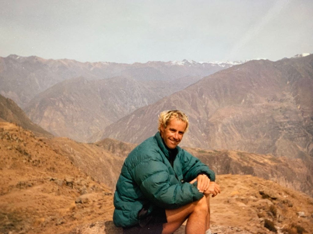 Tim estaba muy contento de volver a ver a Tracy. Aquí aparece fotografiado en el Cañón del Colca en Perú a finales de 1996.