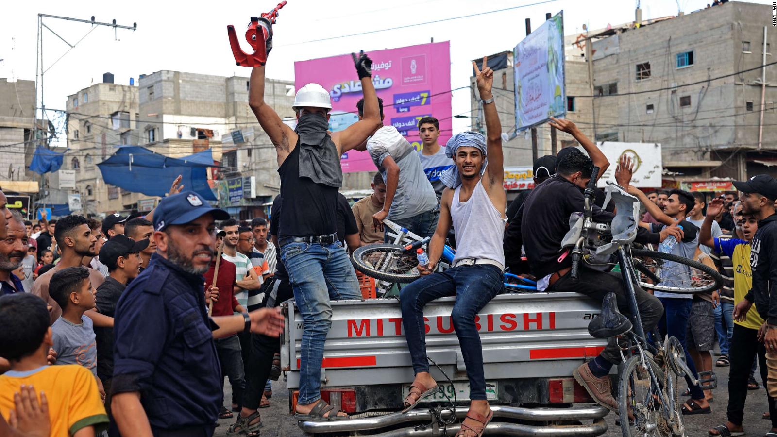 Familiares de los rehenes tomados por Hamas, en una espera angustiante